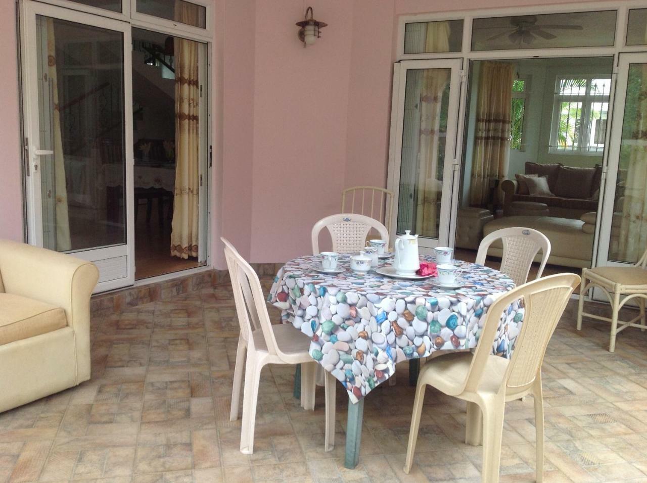 Fayruz Villa Is A 3 Bedroom, 3 Bathroom Detached House With Ac And Swimming Pool 5 Minutes Walk From Flic En Flac Public Beach Flic en Flac Exterior foto